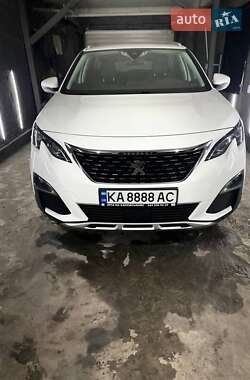 Внедорожник / Кроссовер Peugeot 3008 2017 в 