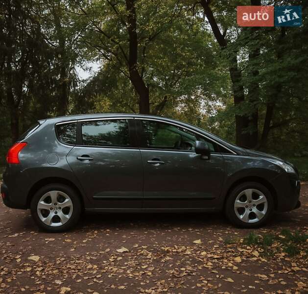 Внедорожник / Кроссовер Peugeot 3008 2010 в 
