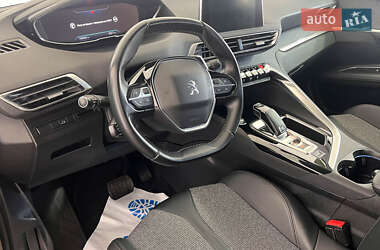 Внедорожник / Кроссовер Peugeot 3008 2019 в 