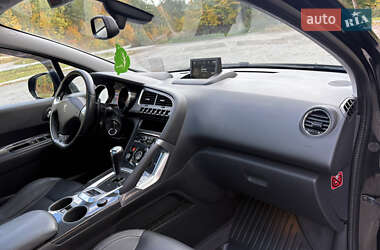 Внедорожник / Кроссовер Peugeot 3008 2015 в 