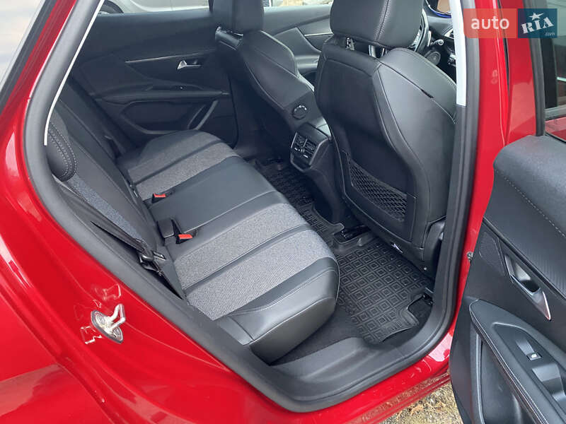 Внедорожник / Кроссовер Peugeot 3008 2020 в Киеве