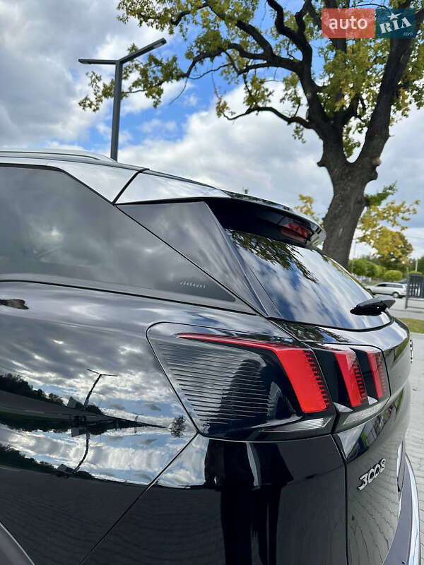 Позашляховик / Кросовер Peugeot 3008 2018 в Бориславі