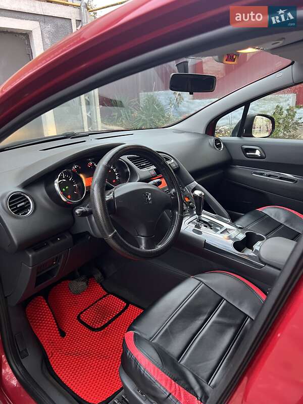 Внедорожник / Кроссовер Peugeot 3008 2010 в Джурине фото 11 Внедорожник / Кроссовер Peugeot 3008 2010 в Джурине