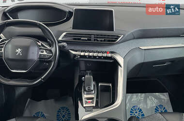Внедорожник / Кроссовер Peugeot 3008 2019 в 