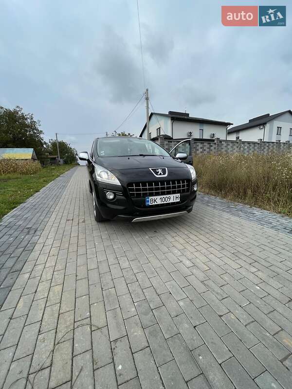Позашляховик / Кросовер Peugeot 3008 2010 в Рівному