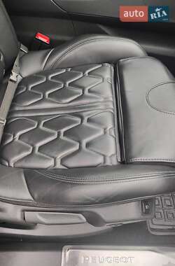 Внедорожник / Кроссовер Peugeot 3008 2020 в 