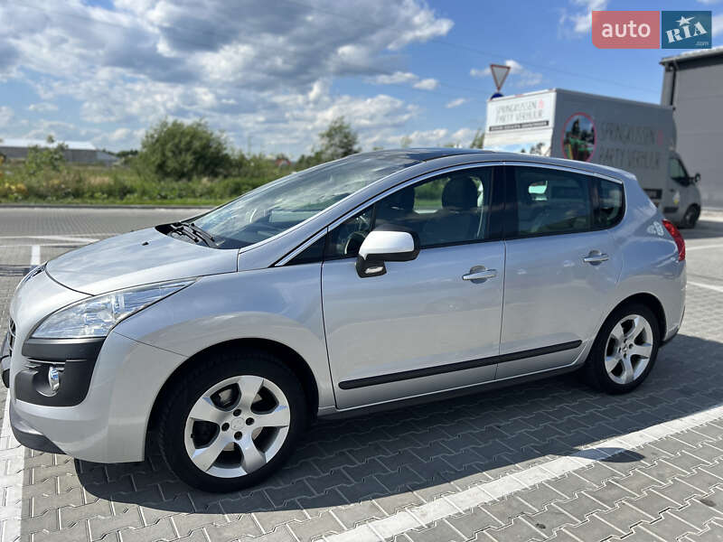 Внедорожник / Кроссовер Peugeot 3008 2011 в Ивано-Франковске