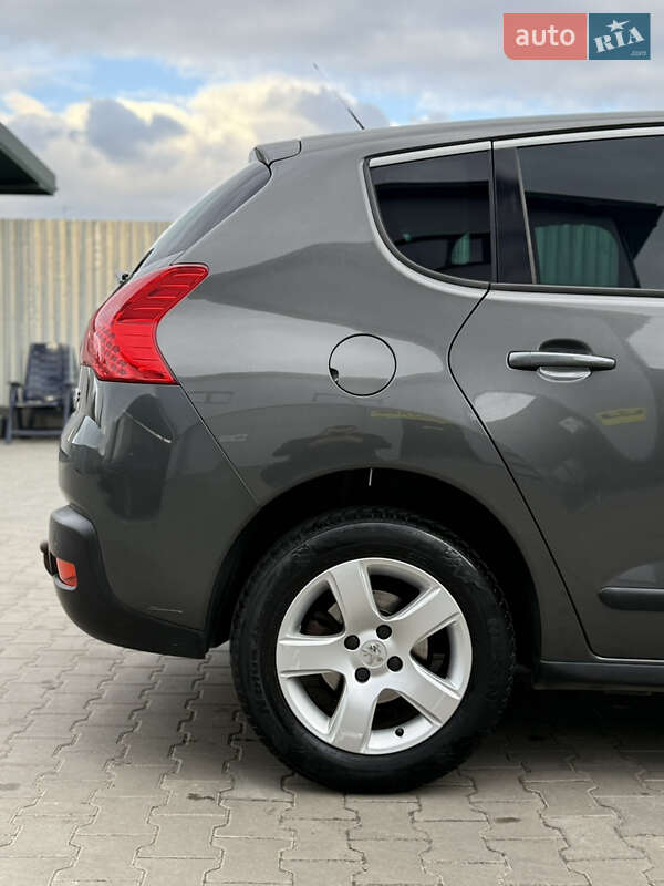 Внедорожник / Кроссовер Peugeot 3008 2012 в Луцке