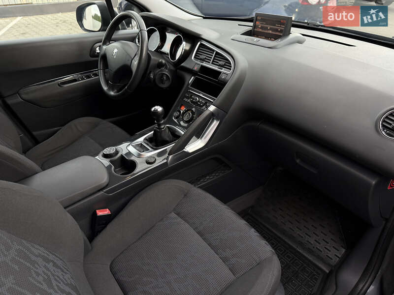 Внедорожник / Кроссовер Peugeot 3008 2012 в Луцке
