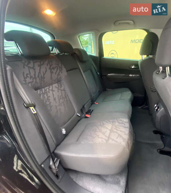 Внедорожник / Кроссовер Peugeot 3008 2013 в Ровно фото 17 Внедорожник / Кроссовер Peugeot 3008 2013 в Ровно