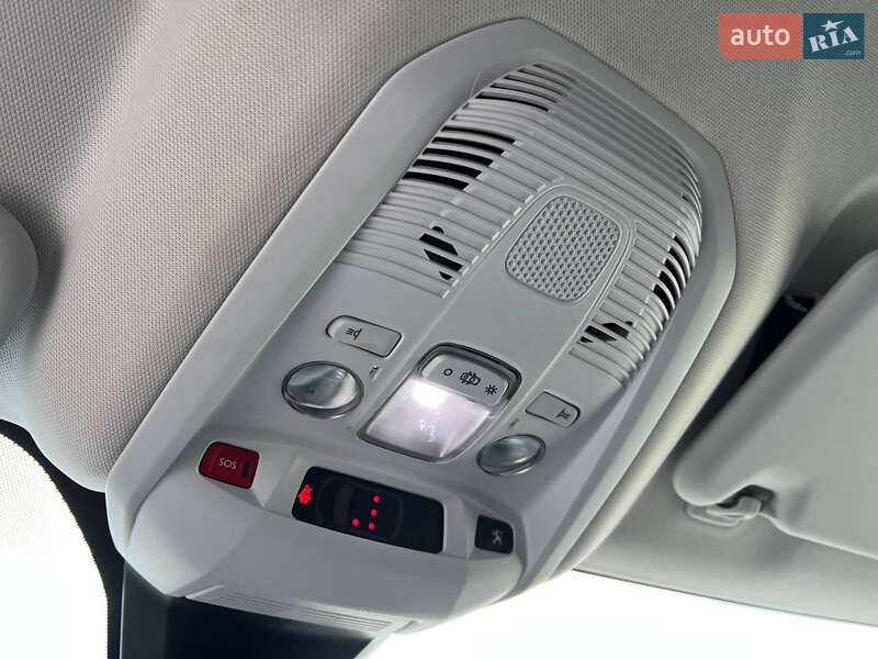 Внедорожник / Кроссовер Peugeot 3008 2017 в Львове