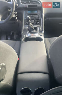 Внедорожник / Кроссовер Peugeot 3008 2013 в 
