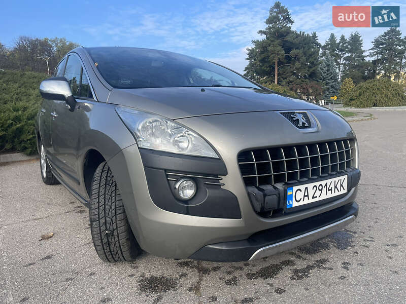 Внедорожник / Кроссовер Peugeot 3008 2013 в 