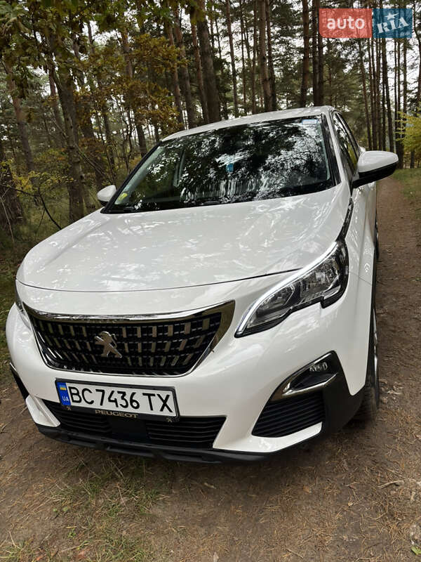 Внедорожник / Кроссовер Peugeot 3008 2019 в Новояворовске