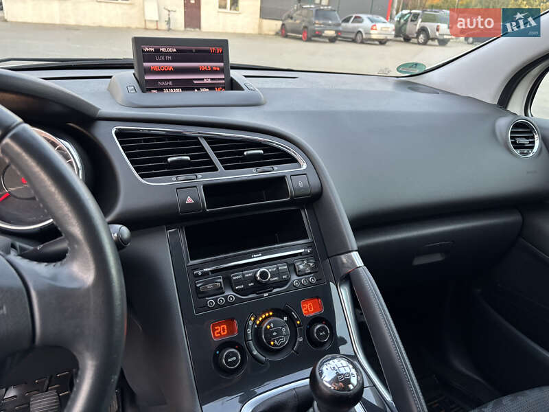 Позашляховик / Кросовер Peugeot 3008 2010 в Черкасах