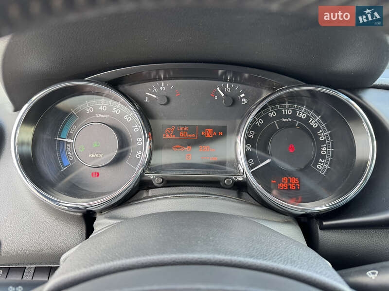 Внедорожник / Кроссовер Peugeot 3008 2013 в Ивано-Франковске