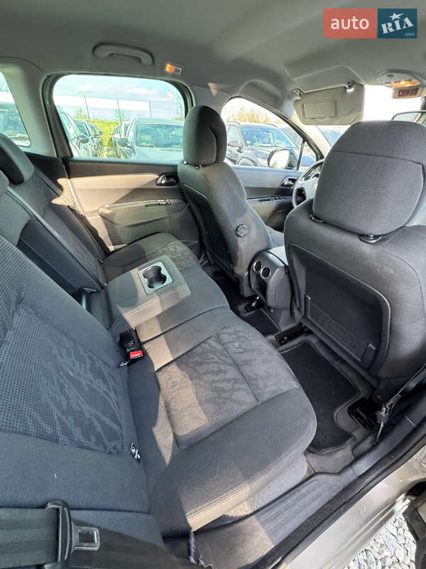 Внедорожник / Кроссовер Peugeot 3008 2013 в Ивано-Франковске