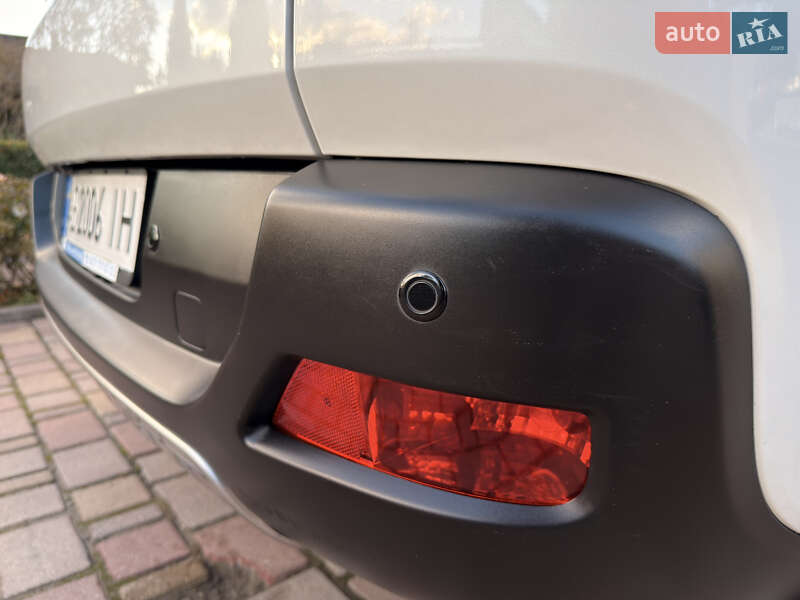 Внедорожник / Кроссовер Peugeot 3008 2015 в Ивано-Франковске