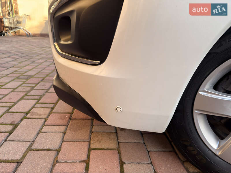 Внедорожник / Кроссовер Peugeot 3008 2015 в Ивано-Франковске