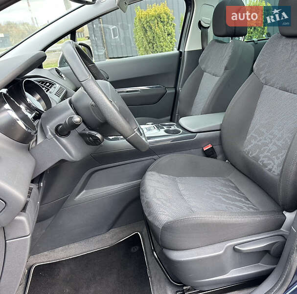 Позашляховик / Кросовер Peugeot 3008 2011 в Луцьку