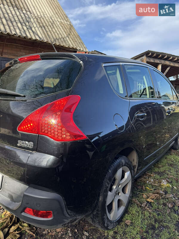 Внедорожник / Кроссовер Peugeot 3008 2011 в Калиновке