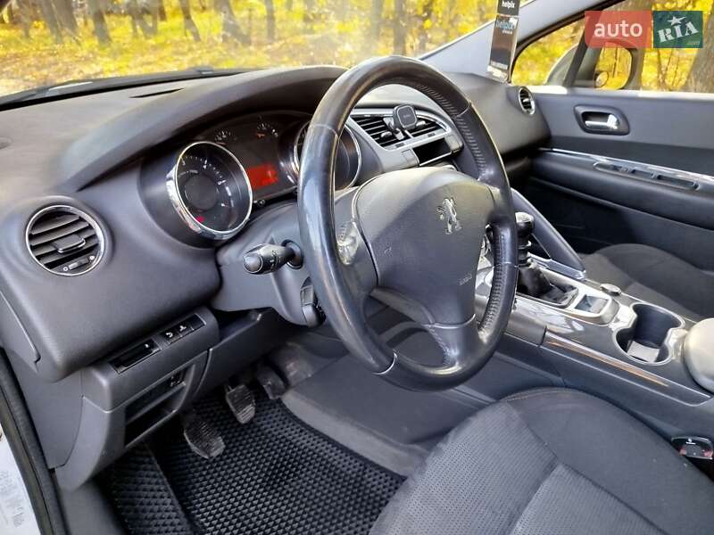 Внедорожник / Кроссовер Peugeot 3008 2011 в Черкассах фото 12 Внедорожник / Кроссовер Peugeot 3008 2011 в Черкассах