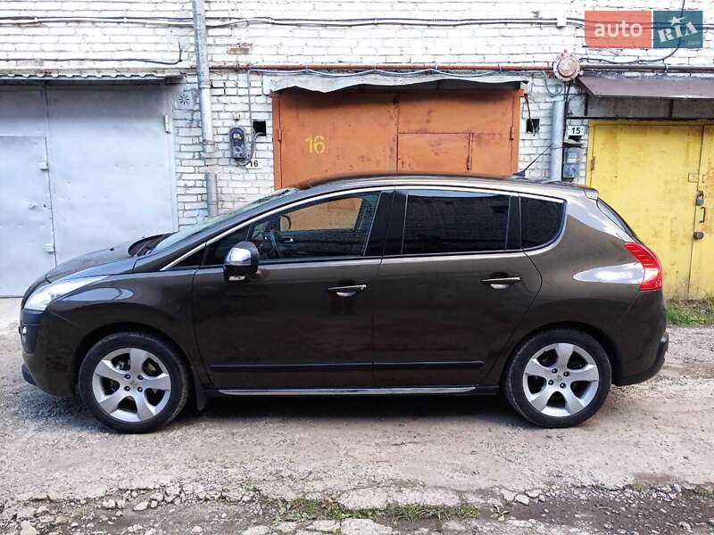 Peugeot 3008 2011