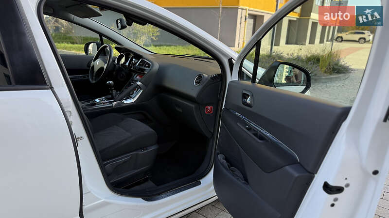 Внедорожник / Кроссовер Peugeot 3008 2010 в Ивано-Франковске