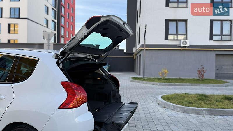 Внедорожник / Кроссовер Peugeot 3008 2010 в Ивано-Франковске