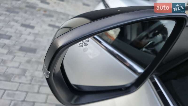 Позашляховик / Кросовер Peugeot 3008 2020 в Володимирі