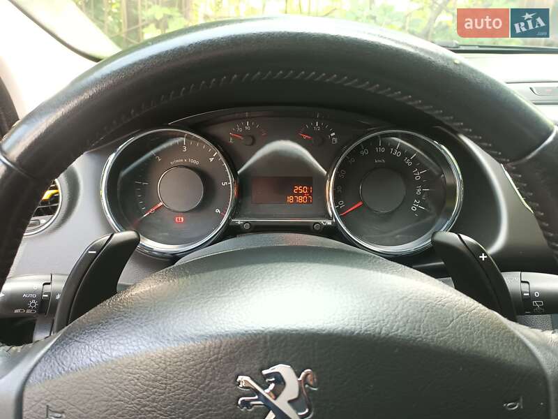 Внедорожник / Кроссовер Peugeot 3008 2014 в Житомире фото 27 Внедорожник / Кроссовер Peugeot 3008 2014 в Житомире
