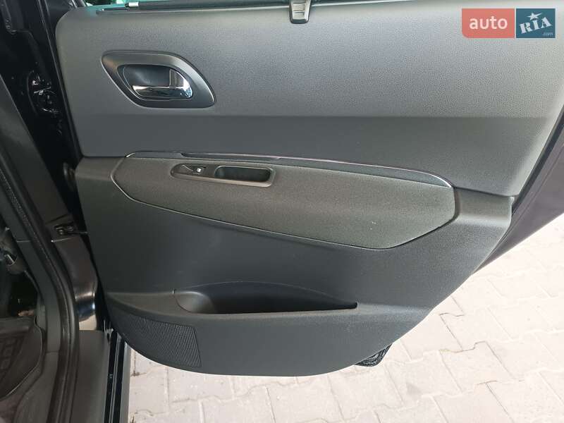 Внедорожник / Кроссовер Peugeot 3008 2014 в Житомире фото 32 Внедорожник / Кроссовер Peugeot 3008 2014 в Житомире