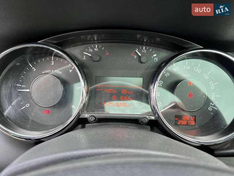 Внедорожник / Кроссовер Peugeot 3008 2010 в Шацке