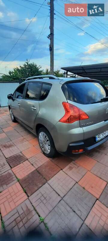 Внедорожник / Кроссовер Peugeot 3008 2011 в Днепре