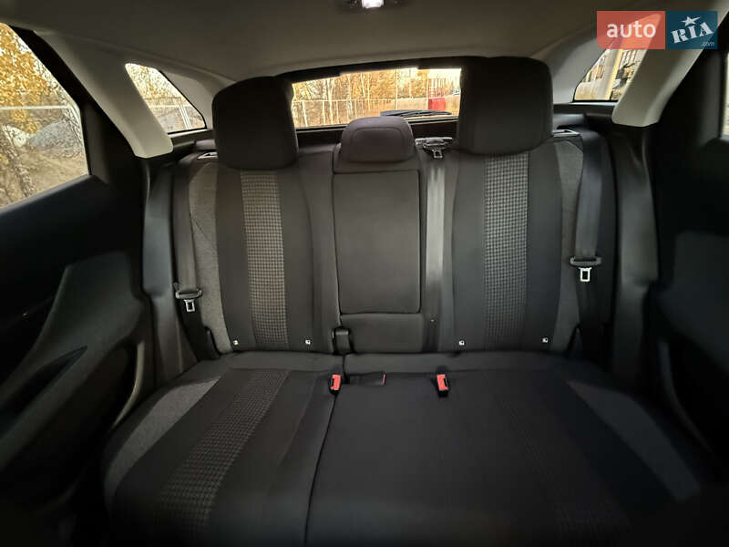 Внедорожник / Кроссовер Peugeot 3008 2017 в Самборе фото 24 Внедорожник / Кроссовер Peugeot 3008 2017 в Самборе