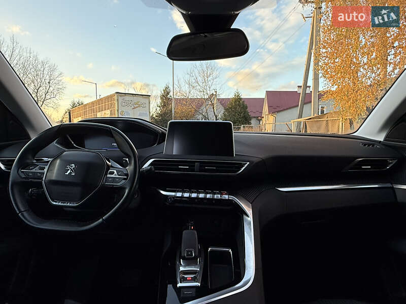 Внедорожник / Кроссовер Peugeot 3008 2017 в Самборе фото 33 Внедорожник / Кроссовер Peugeot 3008 2017 в Самборе