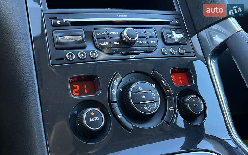 Внедорожник / Кроссовер Peugeot 3008 2010 в Львове фото 12 Внедорожник / Кроссовер Peugeot 3008 2010 в Львове