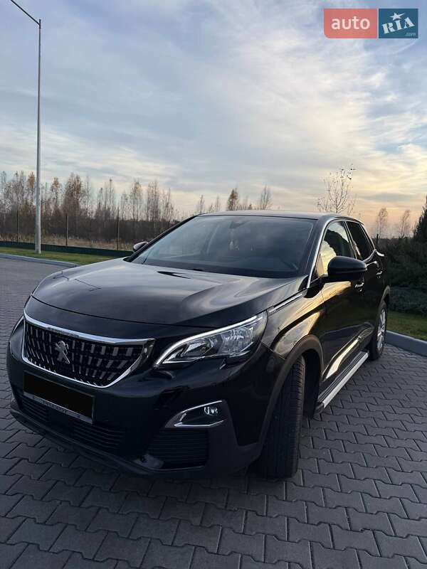 Внедорожник / Кроссовер Peugeot 3008 2019 в Коростене