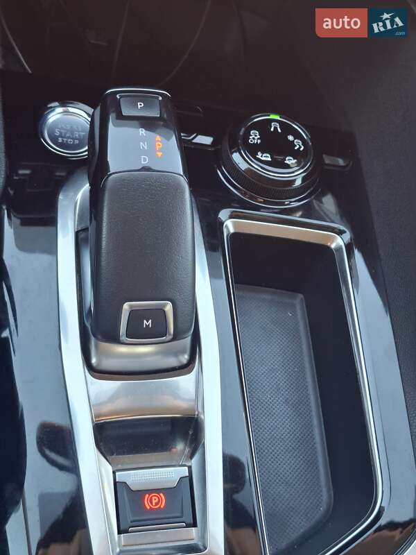 Позашляховик / Кросовер Peugeot 3008 2020 в Києві