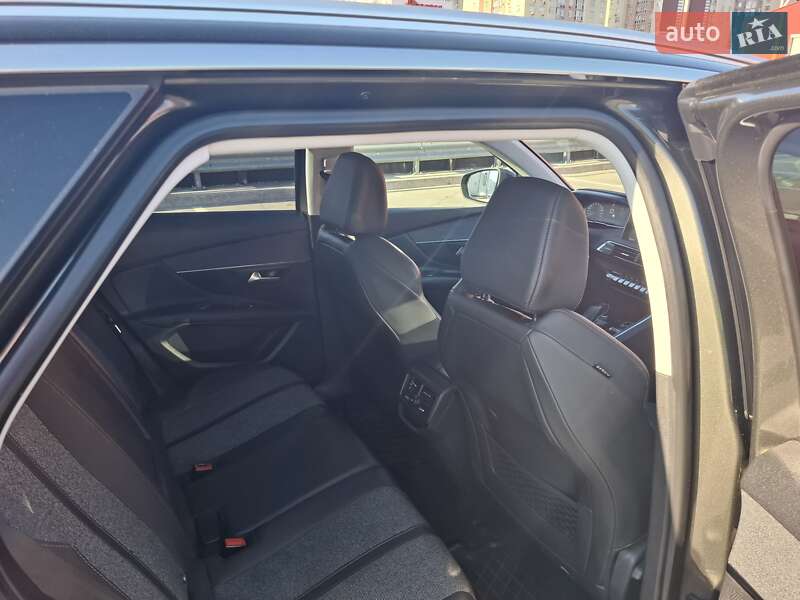 Позашляховик / Кросовер Peugeot 3008 2020 в Києві