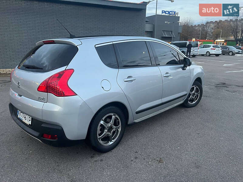 Внедорожник / Кроссовер Peugeot 3008 2011 в Харькове