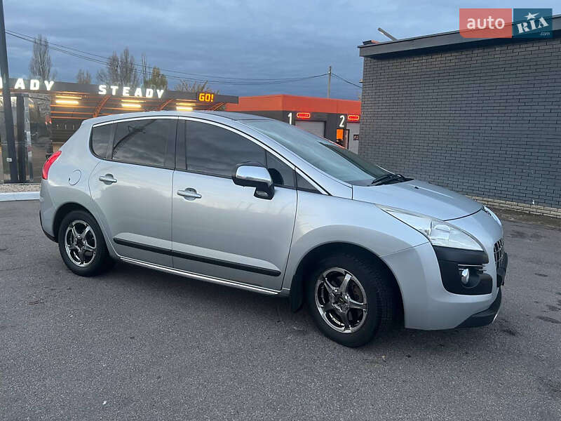 Внедорожник / Кроссовер Peugeot 3008 2011 в Харькове