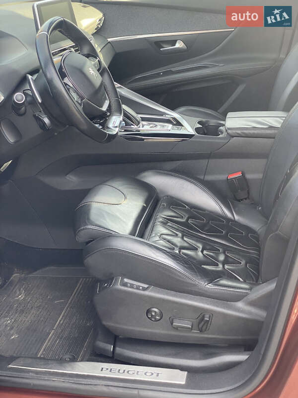 Внедорожник / Кроссовер Peugeot 3008 2017 в Киеве