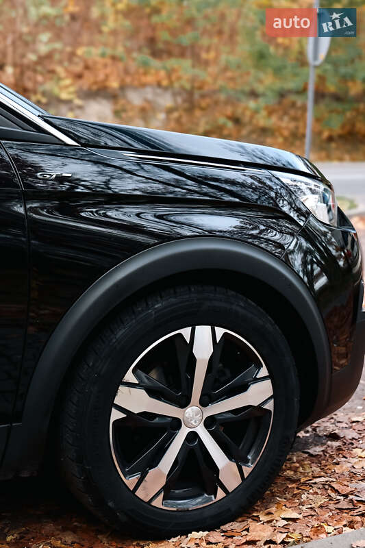 Позашляховик / Кросовер Peugeot 3008 2017 в Львові