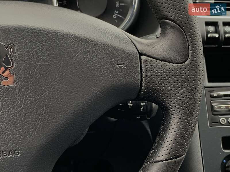 Позашляховик / Кросовер Peugeot 3008 2011 в Бердичеві