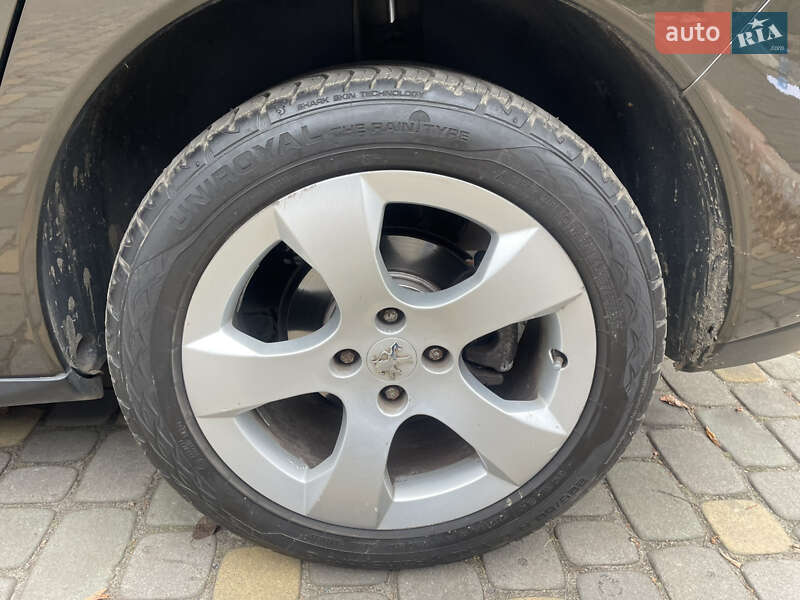 Внедорожник / Кроссовер Peugeot 3008 2012 в Луцке