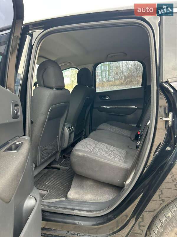 Внедорожник / Кроссовер Peugeot 3008 2011 в Ивано-Франковске