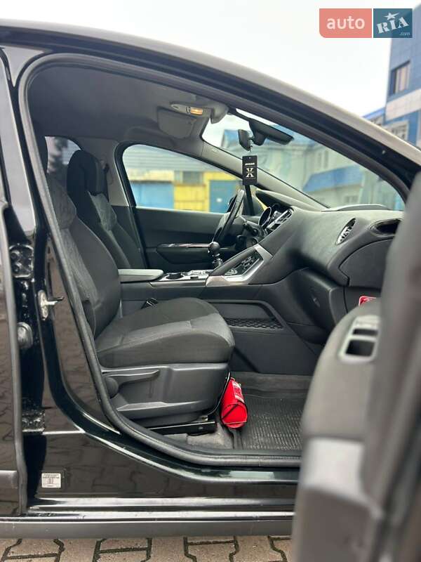 Внедорожник / Кроссовер Peugeot 3008 2011 в Ивано-Франковске