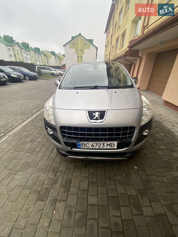 Позашляховик / Кросовер Peugeot 3008 2009 в Львові