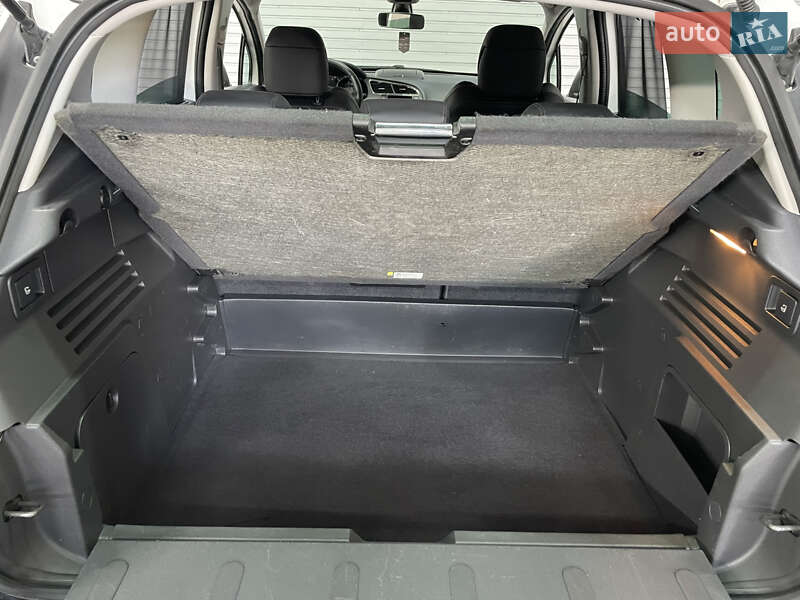 Внедорожник / Кроссовер Peugeot 3008 2014 в Стрые